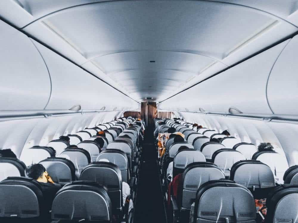 Monitoring cabin pressure in aircrafts